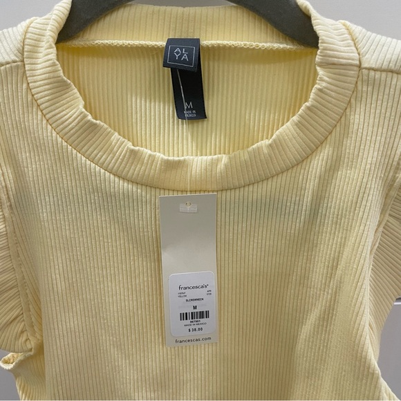 Yellow ribbed flutter sleeve top from Francesca’s. Size medium. - Picture 3 of 4